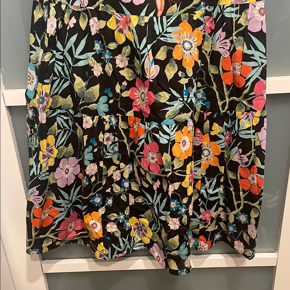J. Crew Black and Multi Color Floral Pattern Knee Length A-Line Skirt, 8 - Picture 4 of 11